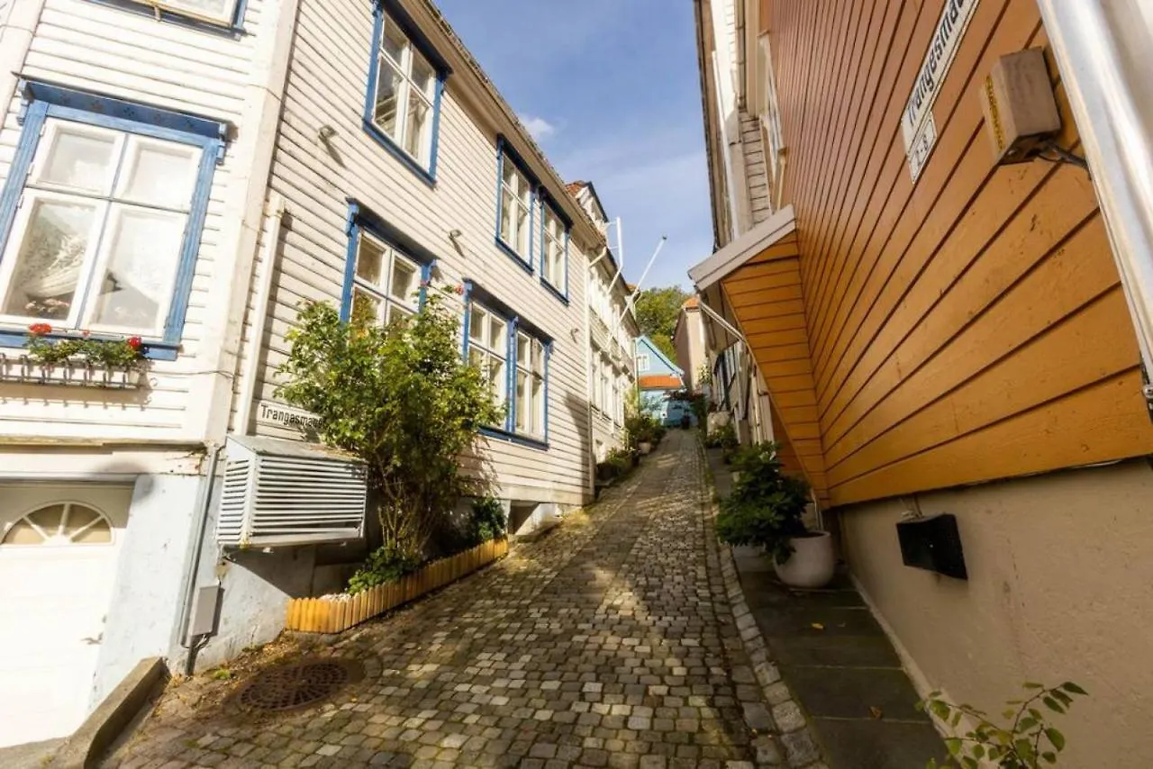Tatil Evi Dinbnb Homes I Cozy Cellar Apartment In Historical Cobblestone Street